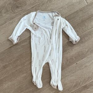 Cloud Island White and Tan Leaf Print Footie